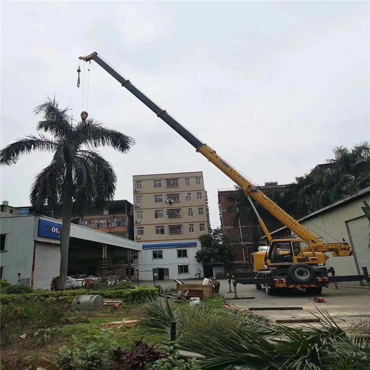 佛冈12吨吊车出租一天的收费标准是什么