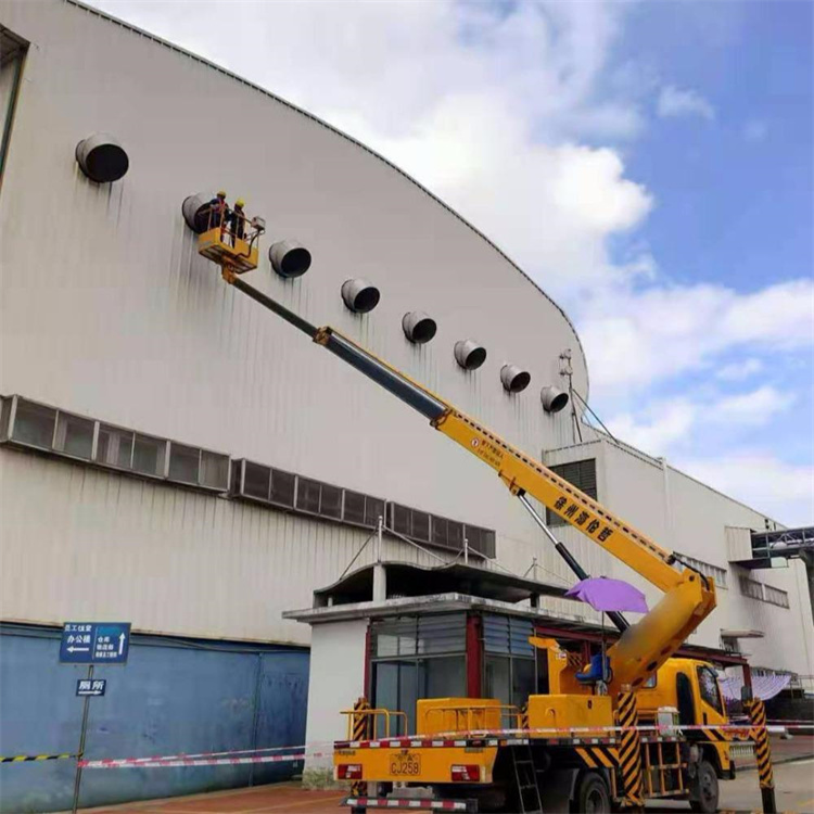 佛冈高空作业车出租服务：专业广告牌安装解决方案