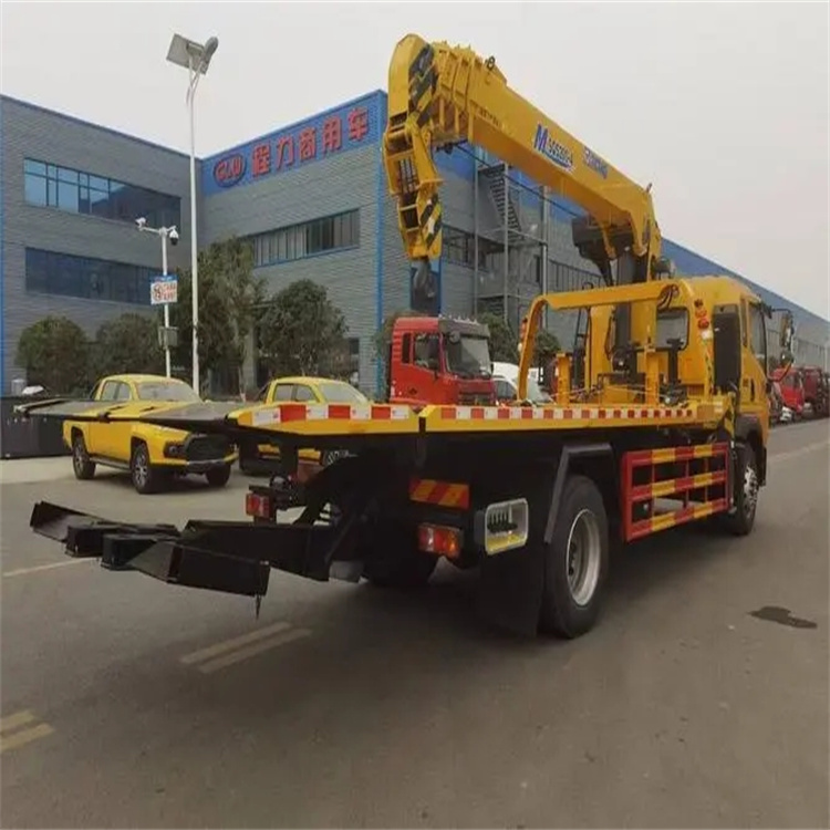 佛冈附近小随车吊出租电话，轻松解决搬运烦恼