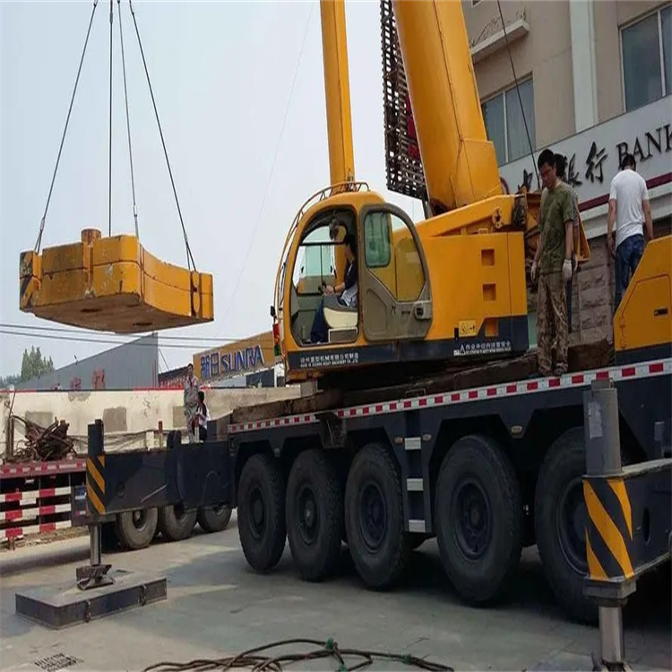 佛冈当地吊车出租|机器吊装|75吨|工厂搬迁服务